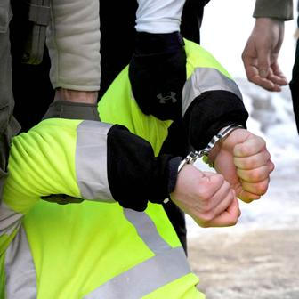 Bouře po smrti matky tří dětí. Trumpovi agenti čelí soudu i hněvu ulic