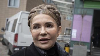 Julia Tymošenková se na mezinárodní scéně proslavila svým typickým účesem, ale i jako jedna z vůdčích osobností Oranžové revoluce v roce 2004