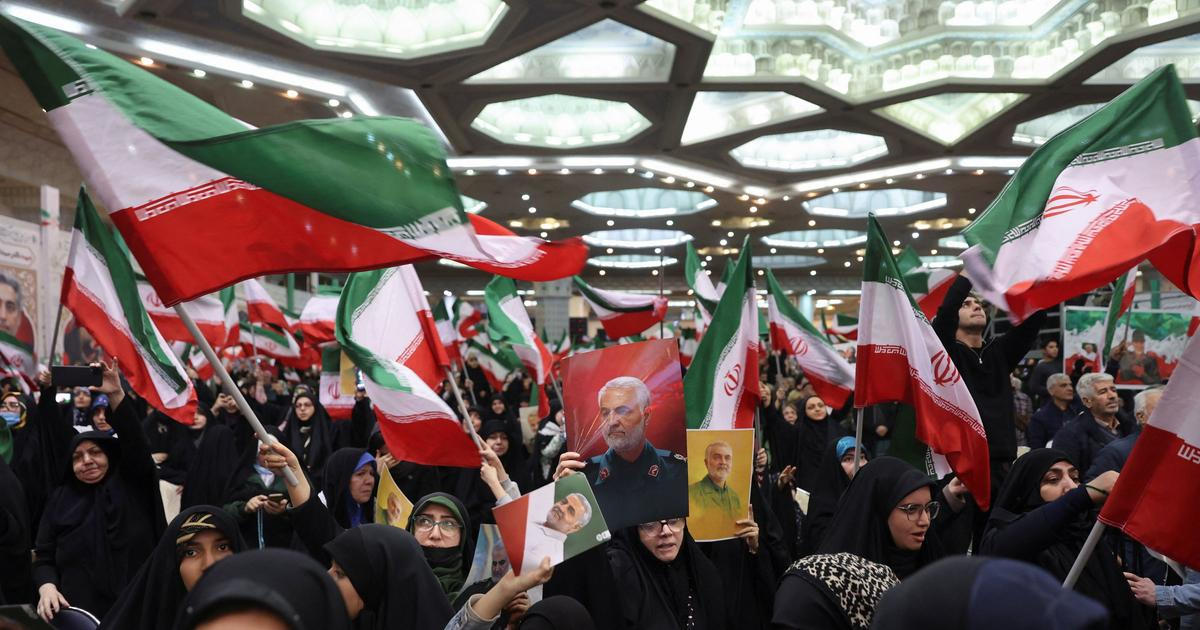 Evropské země vyzývají občany k opuštění Íránu, Británie uzavřela tamní ambasádu