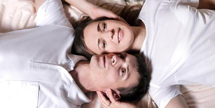 Klidná chvíle ve vztahu může mít pro každého jiný význam. Studie ukazuje, že ženy a muži prožívají uvolnění, blízkost a partnerskou spokojenost odlišně.