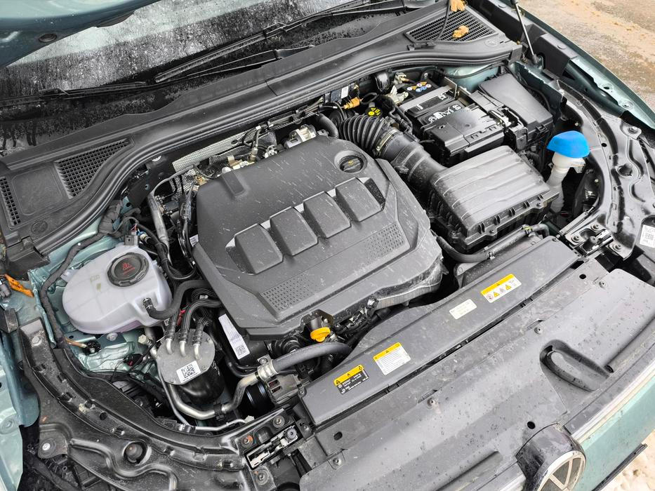 Naftový motor se k passatu výborně hodí. Za mírný příplatek jej lze mít v záruce až do ujetí 150 tisíc kilometrů. 