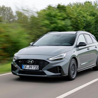 Nově se tak Hyundai i30 nabízí jen jako pětidveřový hatchback, případně kombi.
