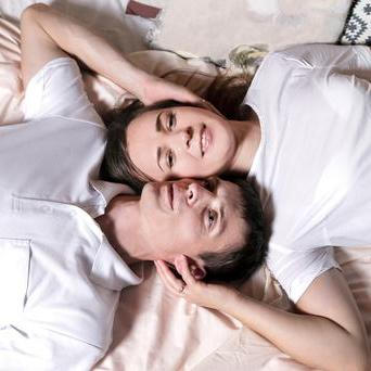 Klidná chvíle ve vztahu může mít pro každého jiný význam. Studie ukazuje, že ženy a muži prožívají uvolnění, blízkost a partnerskou spokojenost odlišně.