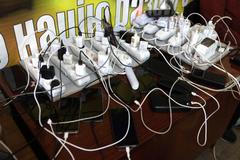 Když se město ponoří do tmy: život bez elektřiny v srdci války