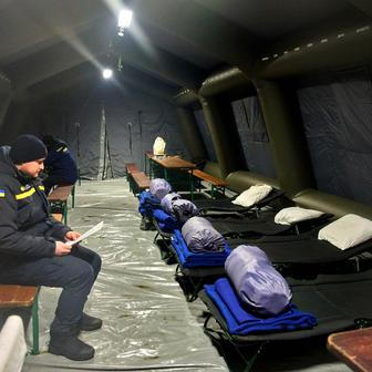 Když se město ponoří do tmy: život bez elektřiny v srdci války