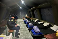 Když se město ponoří do tmy: život bez elektřiny v srdci války