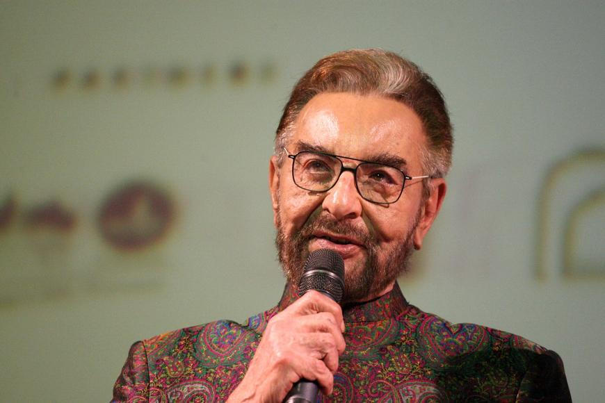 Filmový Sandokan Kabir Bedi má vřelý vztah k Česku. Přežil i sebevraždu svého syna