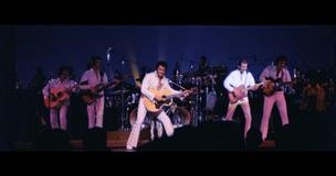 Z filmu EPiC: Elvis Presley in Concert.