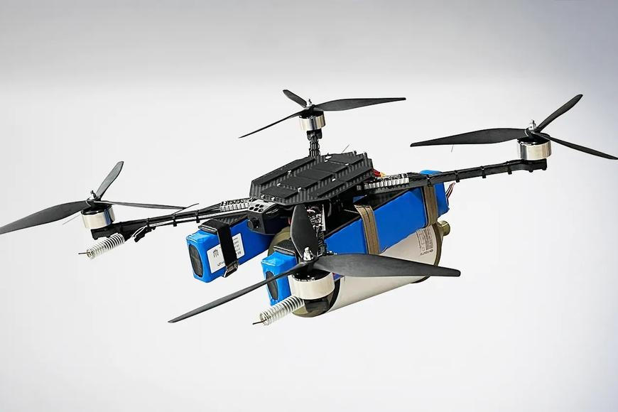 Ukrajina nasazuje nové drony. Mají ničit ruské obrněnce mimo dosah rádiového spojení