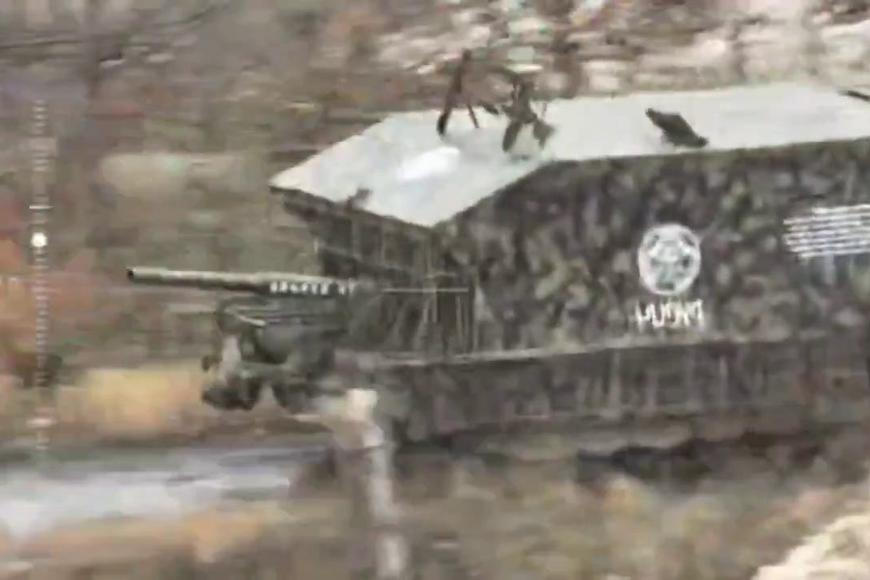 Obrněná bestie u Kosťantynivky. Rusové nasadili možná největší tank celé invaze