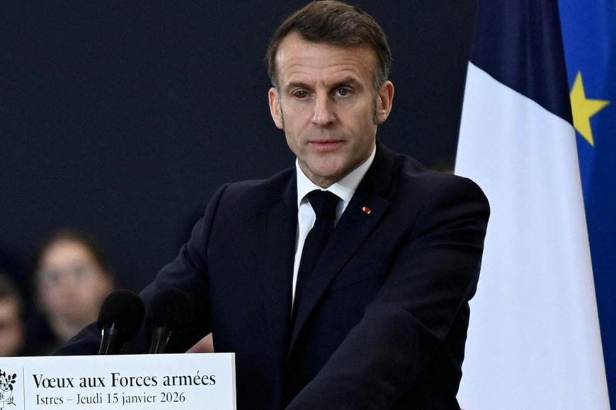 Macron překvapil zarudlým okem. Je to jako Eye of a Tiger, zažertoval