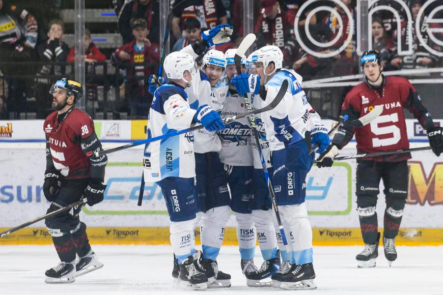 Sparťané dál neví, jak na Kometu. Jejich gól v závěru nic neřešil