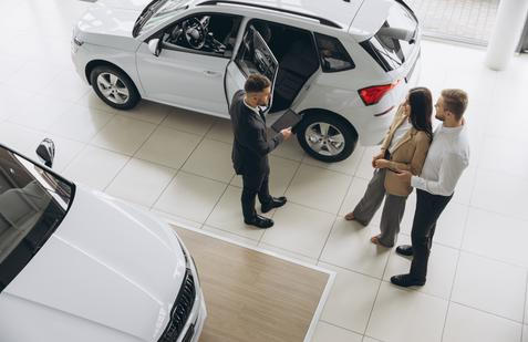 autosalon, prodej aut