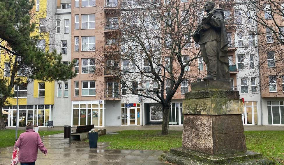 Lovosice proslavila i kontroverzní socha rudoarmějce. Jinak se ale město snaží vyrovnat Litoměřicím a lákat k bydlení mladé rodiny.