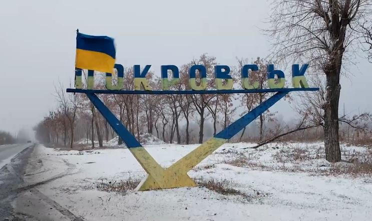 „Jsme opuštění lidé, o které se nikdo nestará.“ Ukrajinské město Pokrovsk se chystá na obléhání Rusy