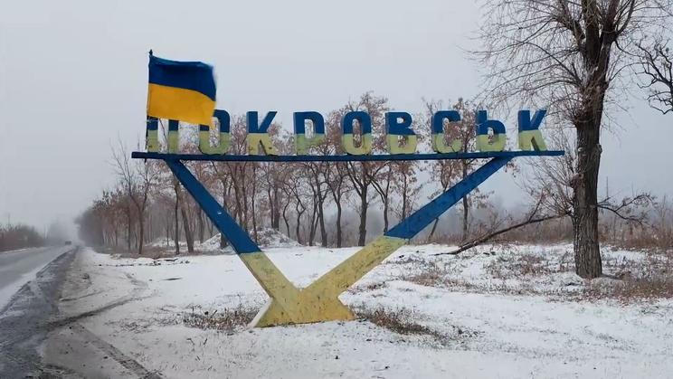 „Jsme opuštění lidé, o které se nikdo nestará.“ Ukrajinské město Pokrovsk se chystá na obléhání Rusy