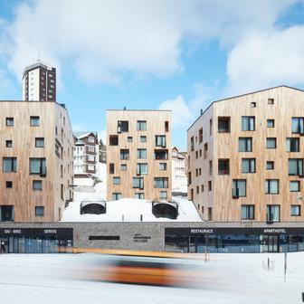 ... Současně jejich koncept potvrzuje, že model servisovaných apartmánů na vysoké úrovni má v České republice své pevné a zasloužené místo," dodává.