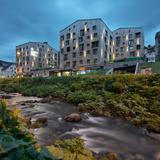 Výsledkem je harmonické propojení moderního designu, minimalismu a útulnosti.