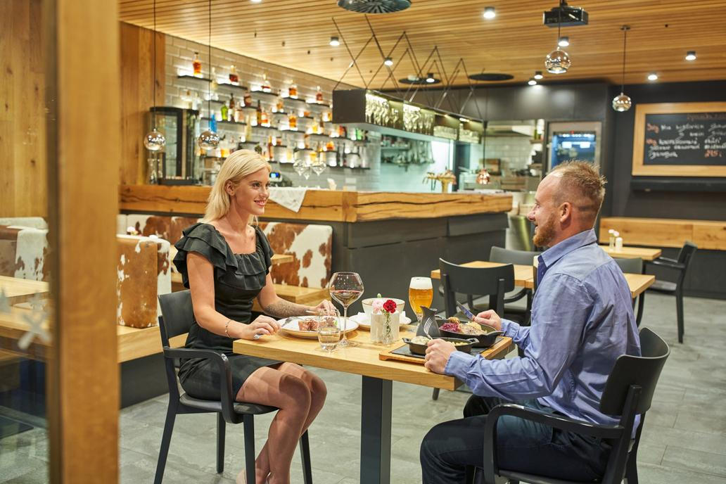 „Aparthotel Svatý Vavřinec patří od svého otevření mezi místa, která způsobila doslova pozitivní poprask,“ říká Petr Kotík z Amazing Places.