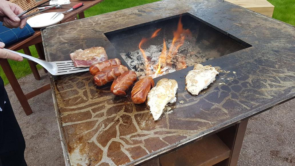 Milovníci dobrého jídla pak ocení nabídku stařených mas připravovaných na tropickém mangrovníkovém dřevě...