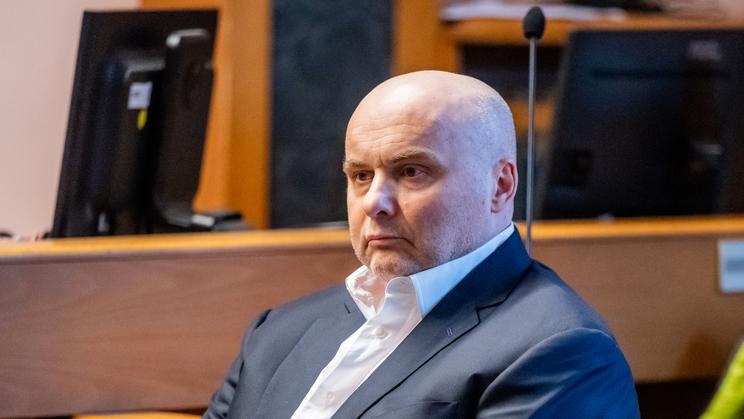 Miliardář Petr Speychal byl v pátek Městským soudem v Praze zproštěn obžaloby z daňových úniků strojírenské firmy ČKD Praha DIZ. Speychal je obžalovaný i v hlavní kauze kolem ČKD Praha DIZ, v té soud dosud nerozhodl. 