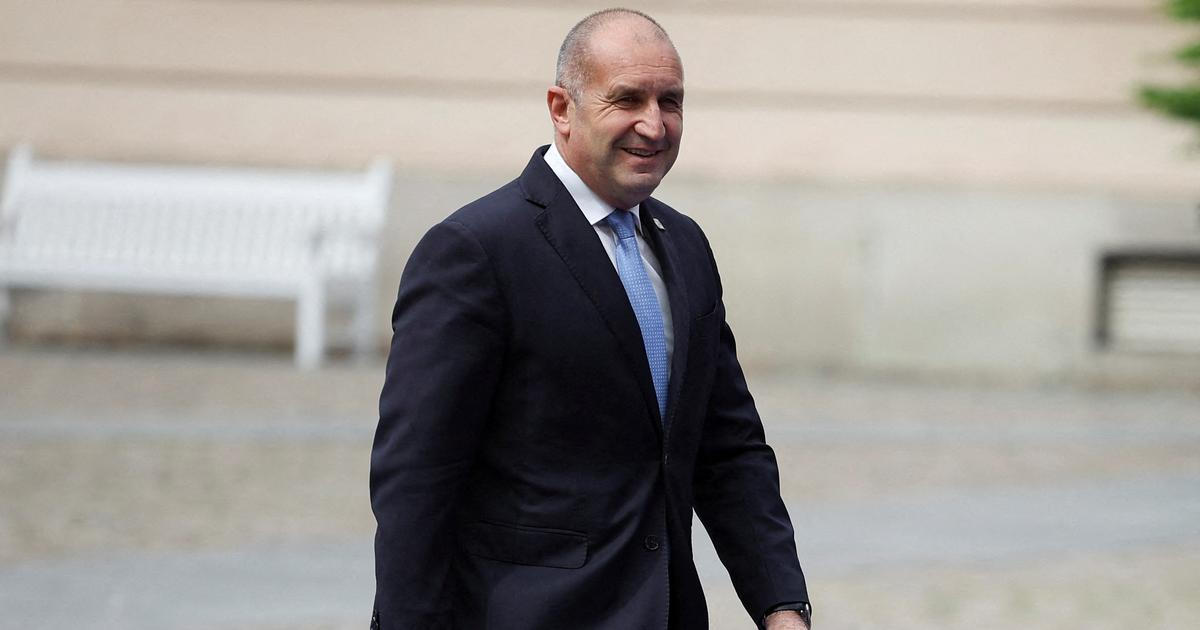 Bulharský prezident podal demisi, rozhoduje o ní ústavní soud, píše BTA