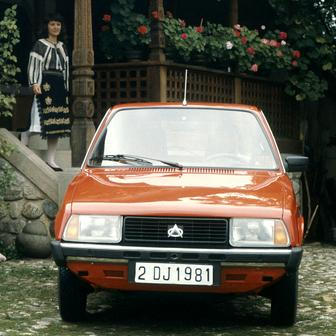 Luxusnější model Club poznáte podle jiných nárazníků i bohatší výbavy.