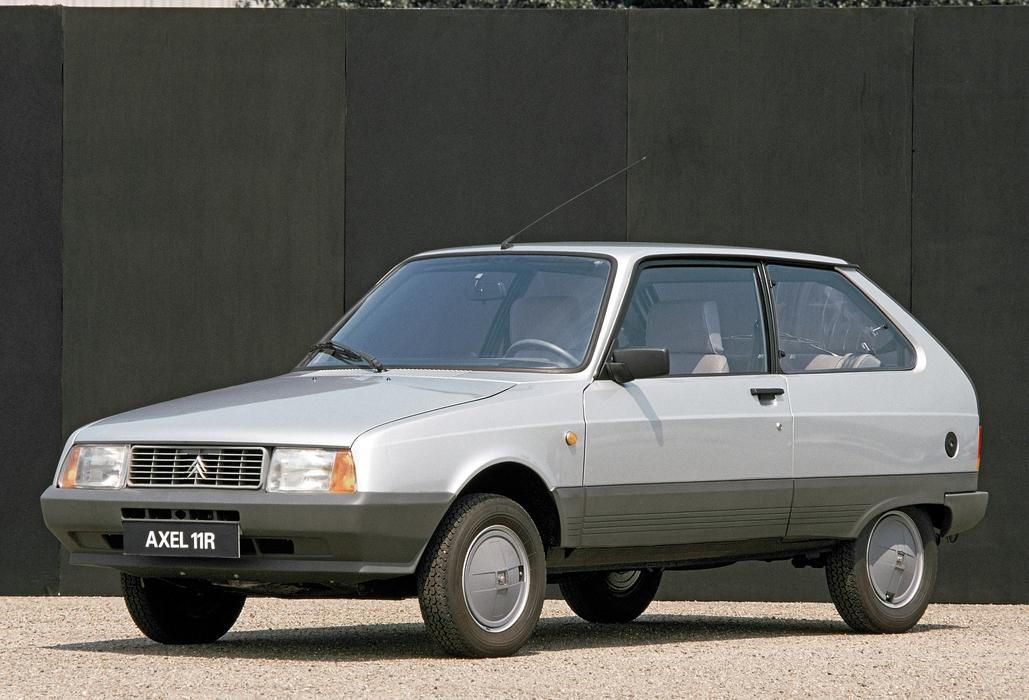 Citroën dostal v rámci dohody s rumunskou vládou vlastní verzi Oltcitu. Ta nakonec dostala jméno Axel.