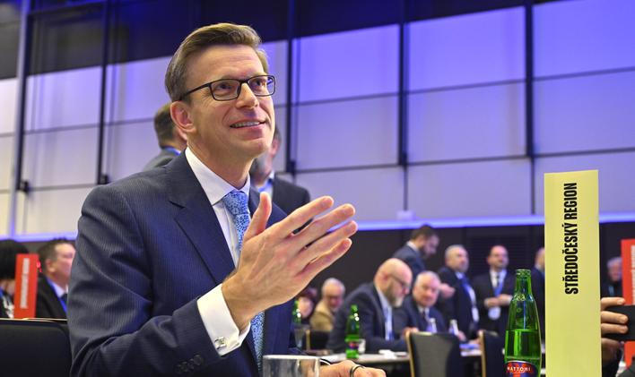 Martin Kupka, politik, gesto