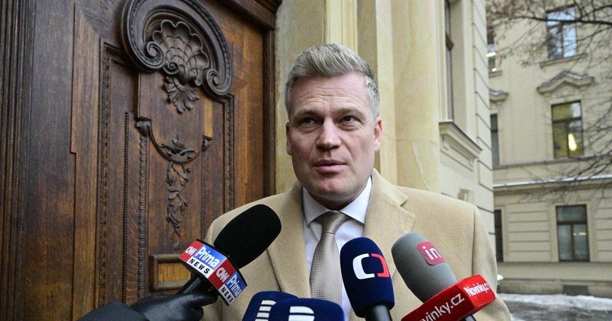 Turek žádá prezidenta o shovívavost. Sám "schvaloval vpád vojsk v roce 1968," rýpl si