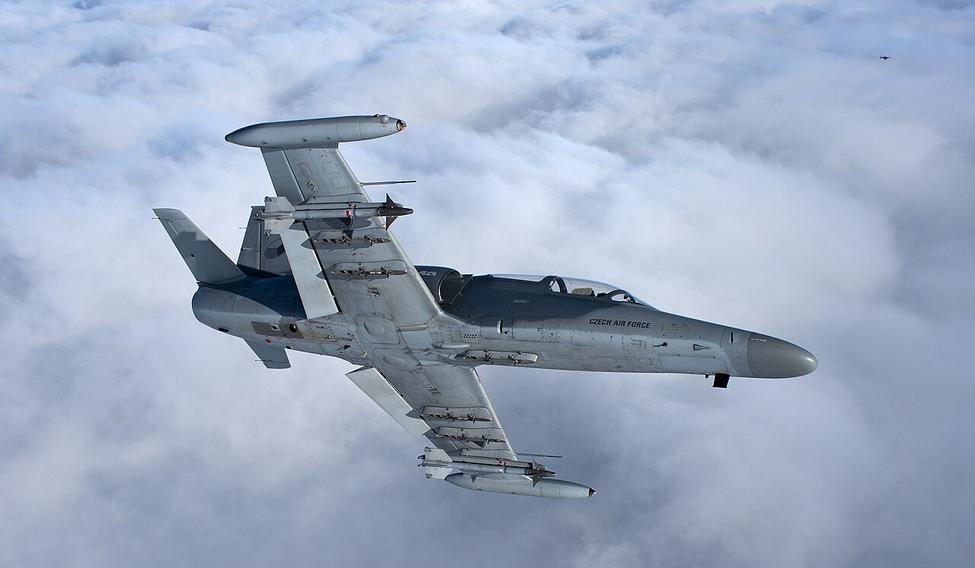 Na snímku L-159 Alca. Už před dvěma lety prezident Pavel řekl, že české podzvukové stíhací letouny L-159 by mohly být předány Ukrajině. Zdroj: Wikipedia