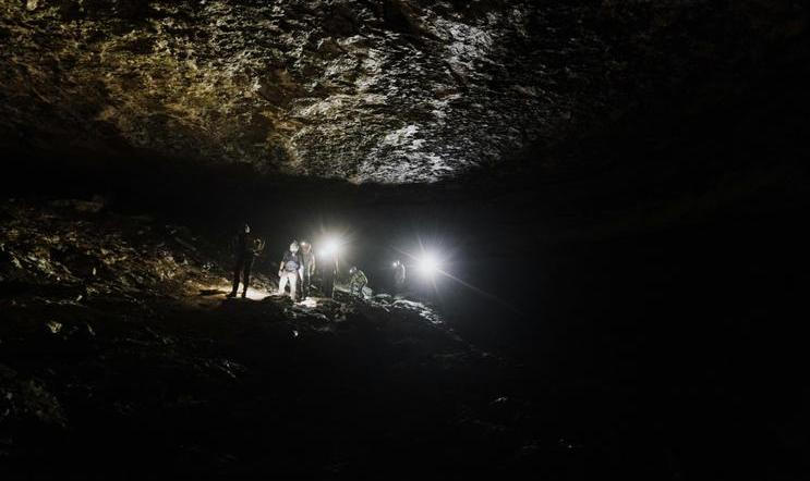 „Kdo jiný má zachraňovat člověka, kterému se v jeskyni přihodí nehoda? Musí to být někdo, kdo se v tom prostředí cítí dobře a zná ho,“ shrnuje podstatu speleologické záchranné služby velitel stanice Čechy Michal Novák. 