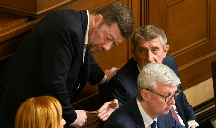 ČR-sněmovna-vláda-hospodářství-důvěra-schůze-FASTPIX, Poslanecká sněmovna