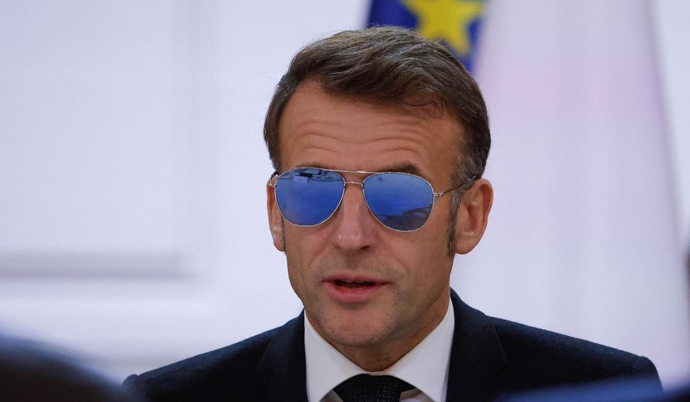 Macron holds a meeting on the institutional future of New Caledonia