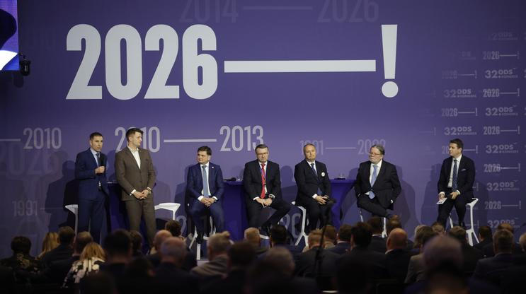 	
Řadovými místopředsedy ODS se na pražském kongresu stali poslanec Karel Haas, exministr životního prostředí Pavel Drobil, senátor Martin Červíček a europoslanec Alexandr Vondra. Neuspěli nováčci v poslaneckých řadách ODS Štěpán Slovák a Petr Sokol.