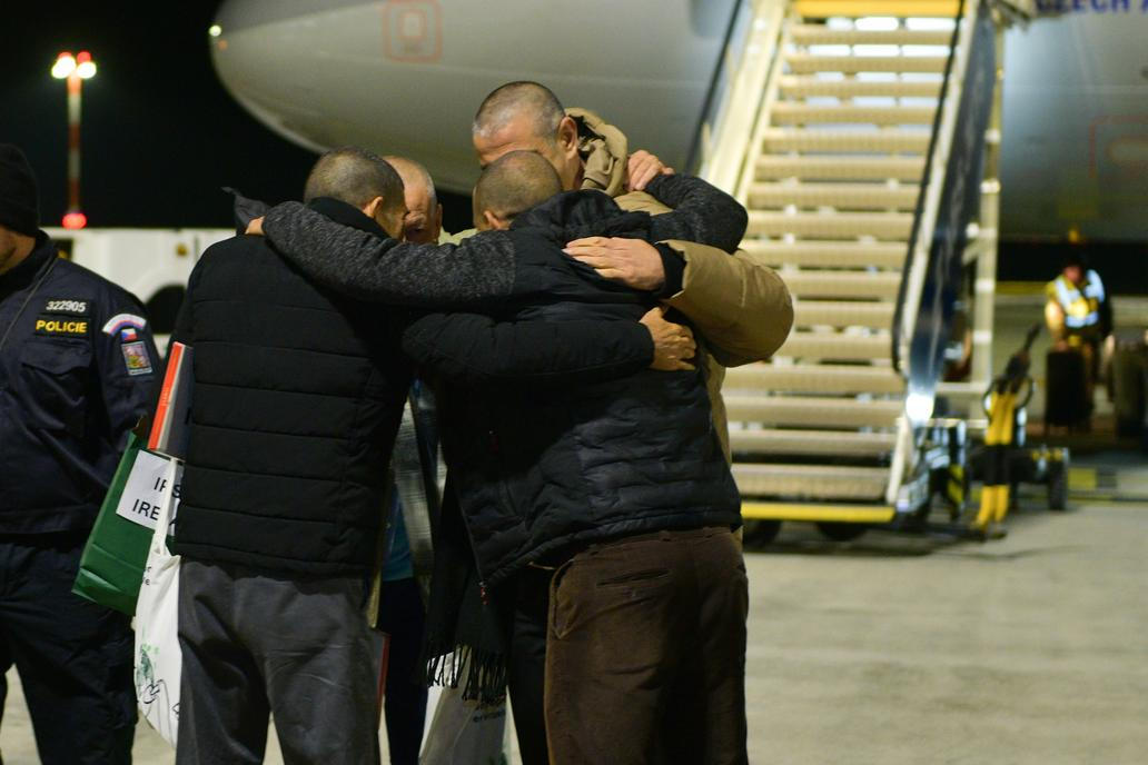 Propuštěných je podle ní zlomek z celkového množství vězněných. Poprosila také média o respektování soukromí.