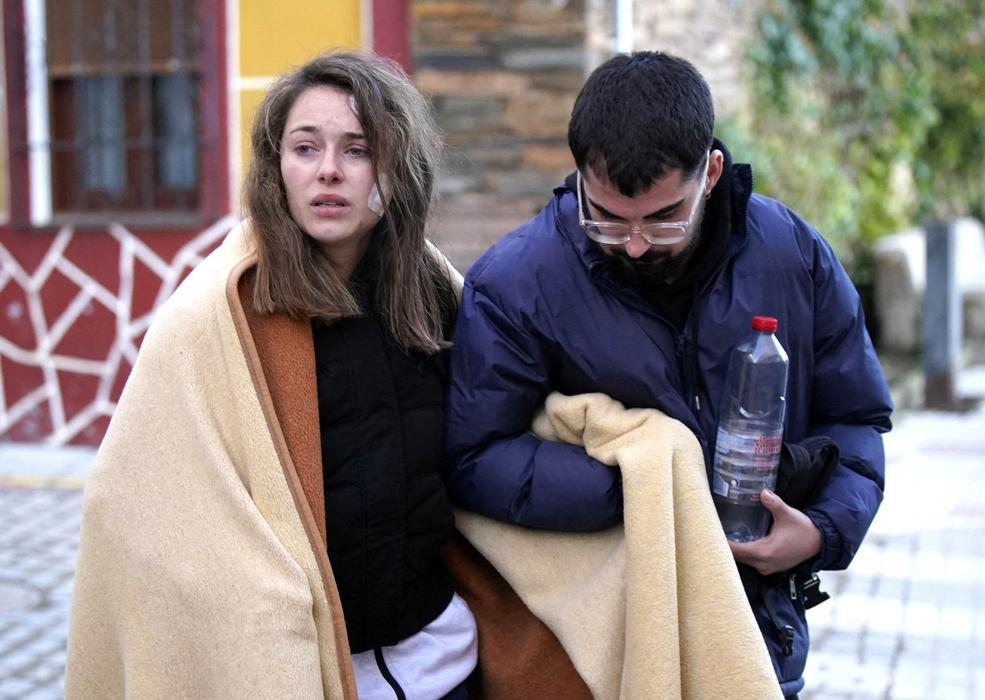 Smrt na rovném úseku: Španělsko řeší záhadnou srážku dvou rychlovlaků