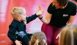 David a Jana Mašátovi razí přístup, který děti vede nejen k pohybu, ale také ke zvládání sociálních kontaktů i vlastních pocitů.