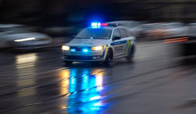 Policie, kriminalita, policejní auto, policejní zásah