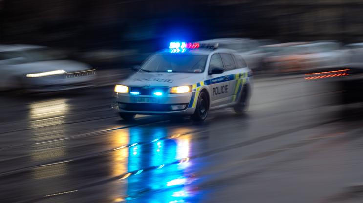 Policie, kriminalita, policejní auto, policejní zásah