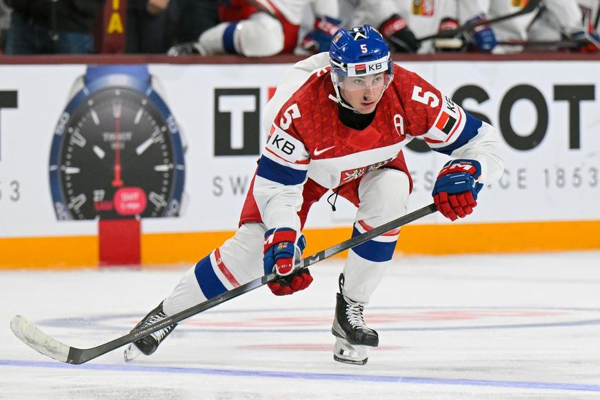"Neuvěřitelný rok." Český talent letí vzhůru, klub NHL ho vidí jako beka číslo jedna