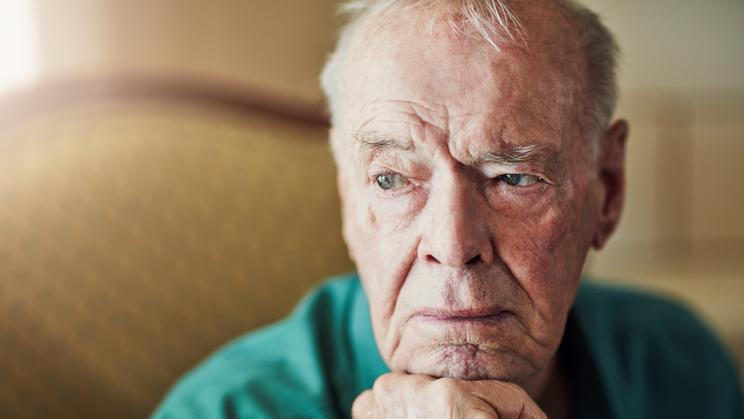 Jak spíte, tak stárnete. Vědci odhalili varovný signál alzheimera