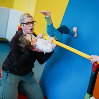 David a Jana Mašátovi razí přístup, který děti vede nejen k pohybu, ale také ke zvládání sociálních kontaktů i vlastních pocitů.