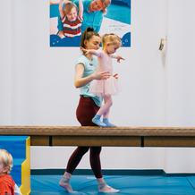 David a Jana Mašátovi razí přístup, který děti vede nejen k pohybu, ale také ke zvládání sociálních kontaktů i vlastních pocitů.