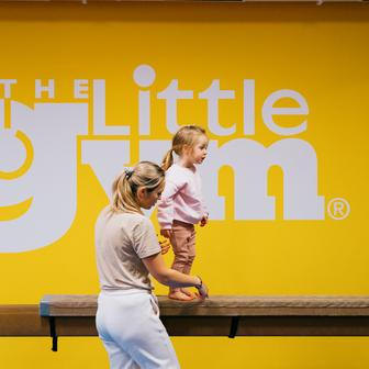 David a Jana Mašátovi razí přístup, který děti vede nejen k pohybu, ale také ke zvládání sociálních kontaktů i vlastních pocitů.