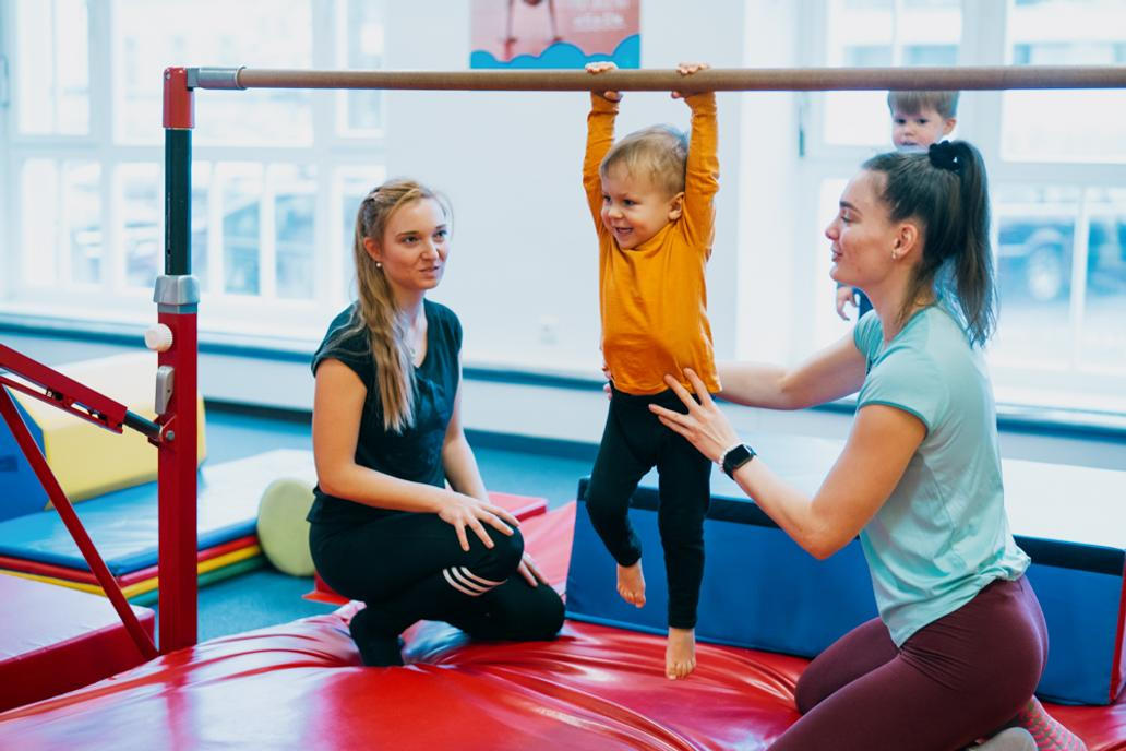 David a Jana Mašátovi razí přístup, který děti vede nejen k pohybu, ale také ke zvládání sociálních kontaktů i vlastních pocitů.