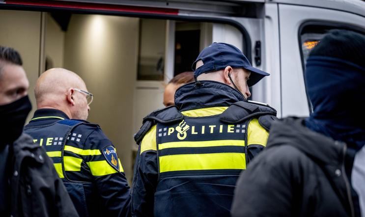 Honderden demonstranten, zwarte pieten en heel veel politie bij Mars voor veilig Nederland