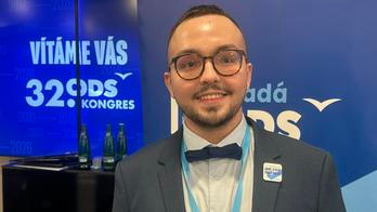 Člen Mladé ODS Tomáš, který dal najevo, co podle něj jí a pijí příznivci levice a pravice