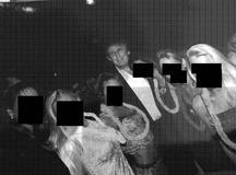 Epstein a Trump: narozeninové přání se vrací v nadživotní velikosti