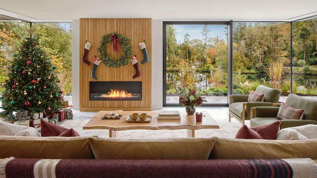 Wife wins ďż˝4.5M Omaze mansion - after ignoring husband's advice 'not to bother'